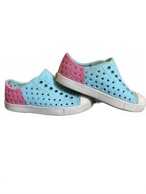 Native Shoe Slip-Ons - Size C8